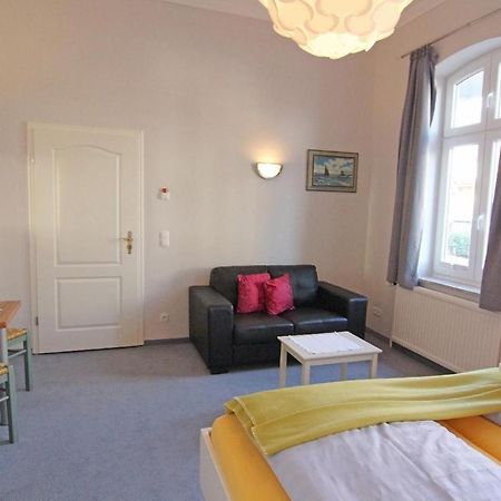 Kapitaenshaus-Lassen-Zimmer-Amistad Hotel เวสเทอร์แลนด์ ภายนอก รูปภาพ