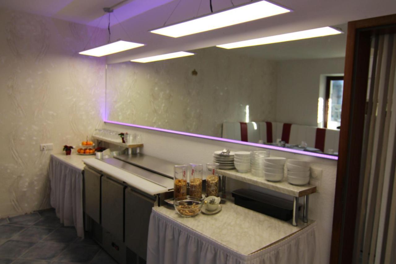 Kapitaenshaus-Lassen-Zimmer-Amistad Hotel เวสเทอร์แลนด์ ภายนอก รูปภาพ